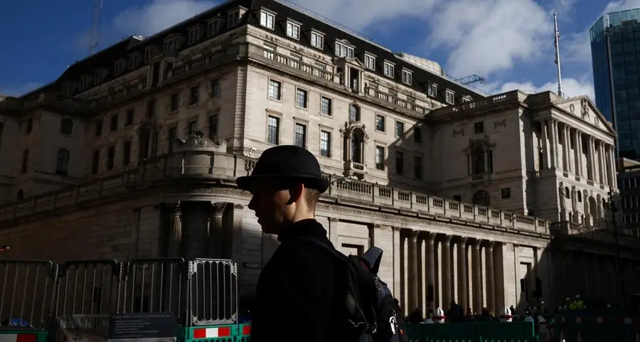 UK gilt sell-off deepens, short-dated bonds at new 15-year low