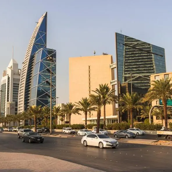 تفاصيل: صندوق الاستثمارات العامة يسعى للاستحواذ على 30% من شركة تابعة لـ\"سيرا القابضة\"