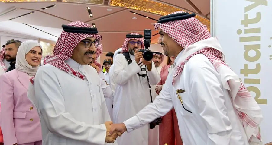 \"الكوهجي للتطوير العقاري\" تشارك بمعرض التوظيف السنوي في بوليتكنك البحرين