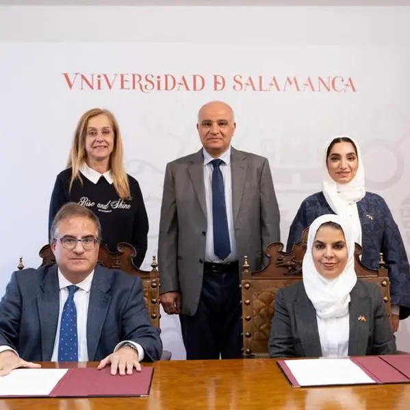 غرفة الشارقة تفتح آفاقاً عالمية لتطوير الكفاءات الوطنية عبر توقيع اتفاقيات تدريب وشراكات استراتيجية في إسبانيا