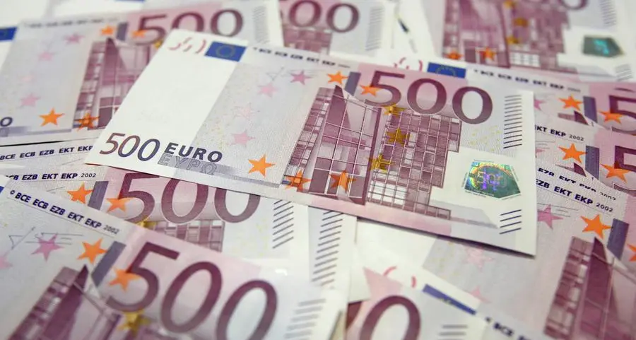 Euro zone bond yields dragged lower by U.S. Treasuries